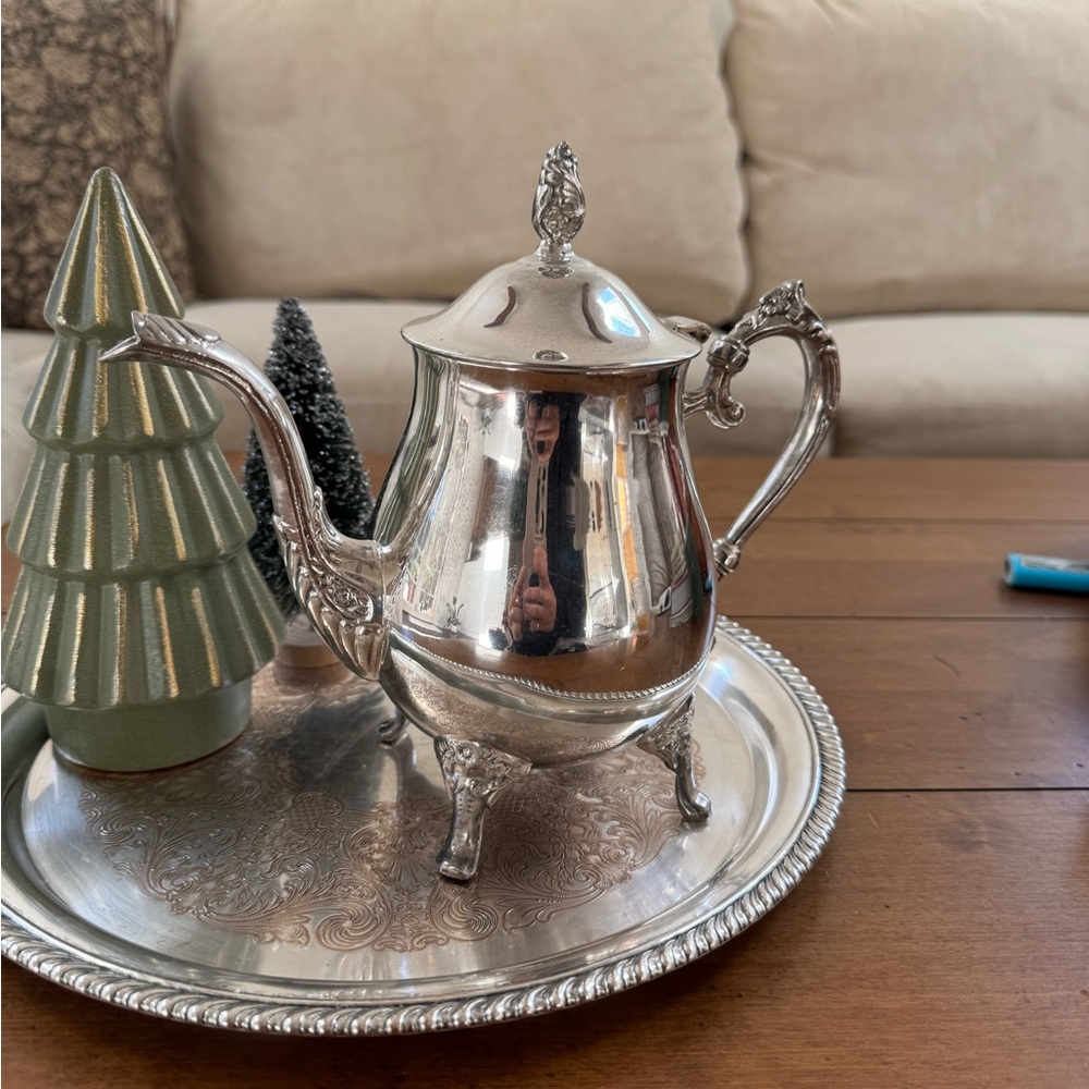 Vintage International Silver Co. Teapot